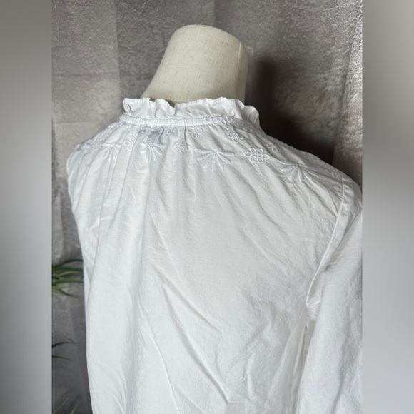 NEW Talbots White Embroidered Eyelet-Hem Long Sleeve Tunic Top Sz Small Petite - Picture 7 of 11